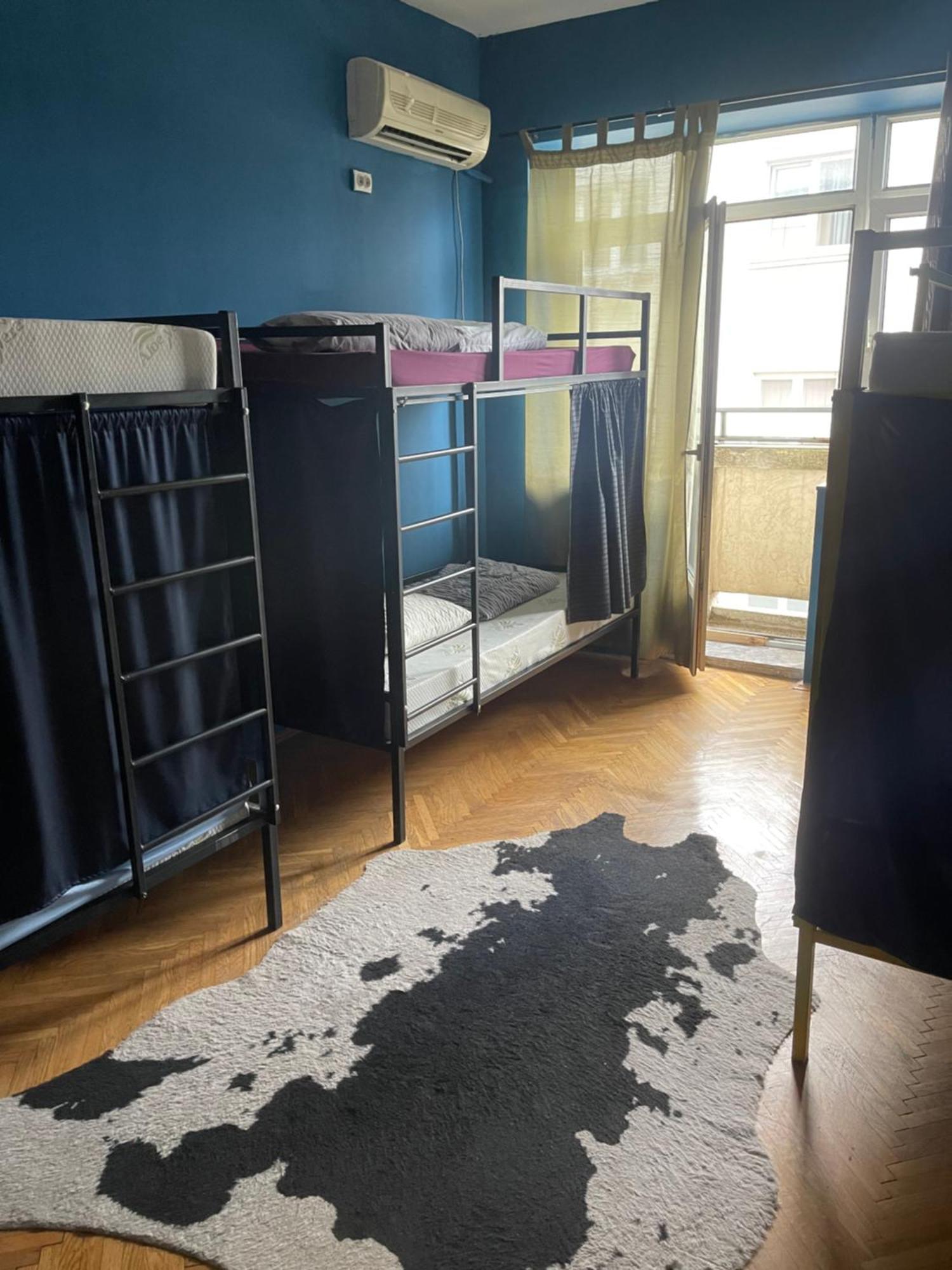 Newborn Center Hostel All Day Free Coffee Pristina Exteriör bild